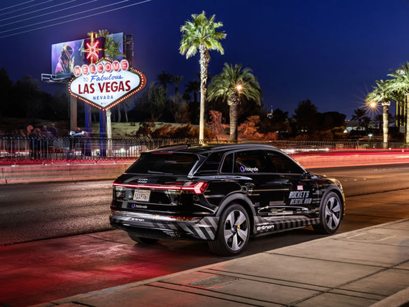Audi e-tron-Prototyp &quot;Marvel&apos;s Avengers: Rocket&apos;s Run&quot;: Verbaut ist eine Technologie, die virtuelle Inhalte in Echtzeit den Fahrbewegungen des Autos anpasst.