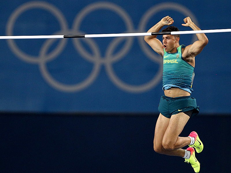 Per Olympiarekord zum Olympiasieg: Thiago Braz da Silva sprang mit kurz vor Mitternacht (Ortszeit) zur Goldmedaille. 