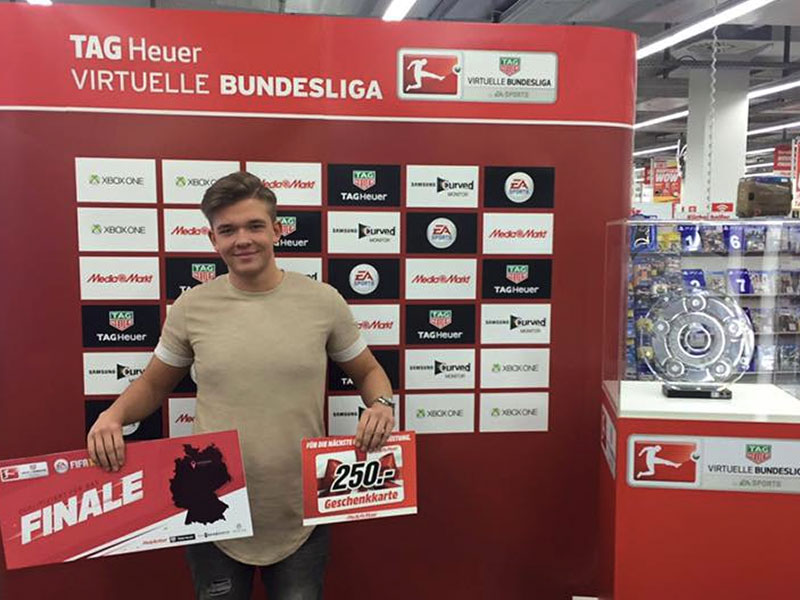 Marvin Hintz sicherte sich mit dem FC Bayern M&#252;nchen die Qualifikation f&#252;r das Finale der Virtuellen Bundesliga. 