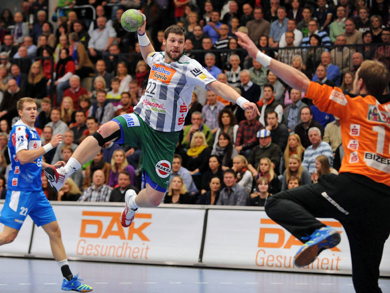 Momir Rnic Wieder das Knie: Rnic fällt länger aus | Handball - kicker