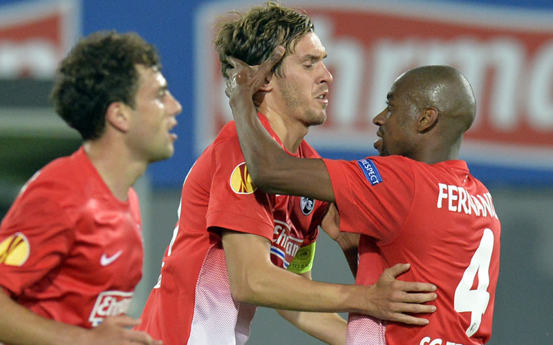 Julian Schuster (Mi.), Gelson Fernandes (re.)