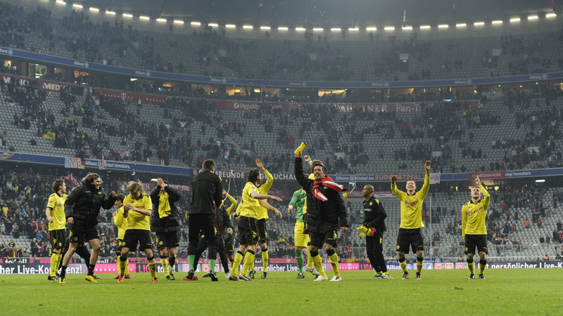 Die Abteilung Attacke sprang trotz der internen Querelen noch einmal an, vor dem Spiel gegen Spitzenreiter Dortmund tr&#228;umte man in M&#252;nchen noch mal von der Meisterschaft. Ergebnis: 1:3 und feiernde Borussen in der M&#252;nchener Arena.