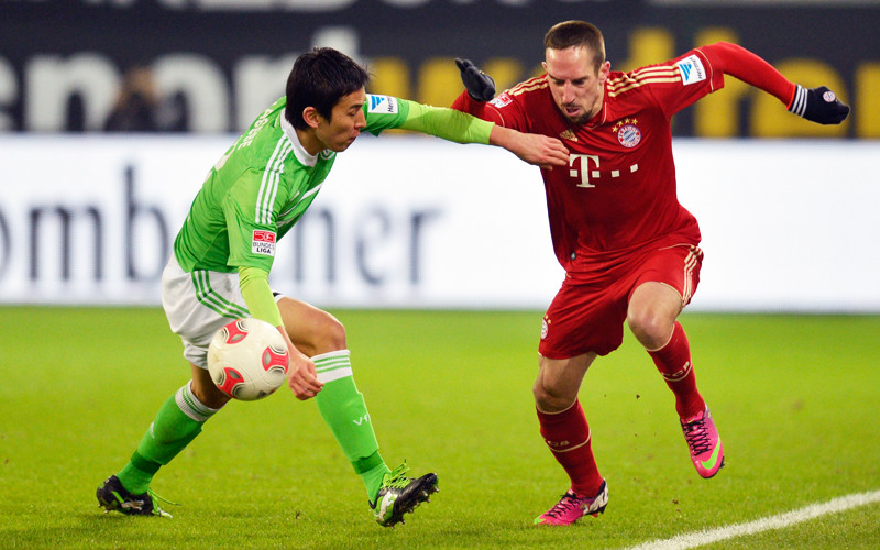 Makoto Hasebe gegen Franck Ribery