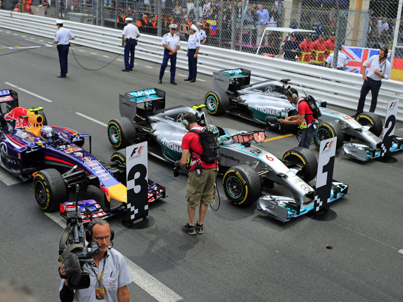 Hamilton probierte alles, um an Rosberg vorbeizukommen, am Ende stand sein Bolide im Parc ferm&#233; aber auf dem Platz f&#252;r den Zweiten.
