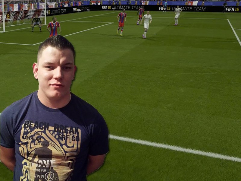 Chris Sarfert setzt sich für die Pro Club-Szene im eSport ein.