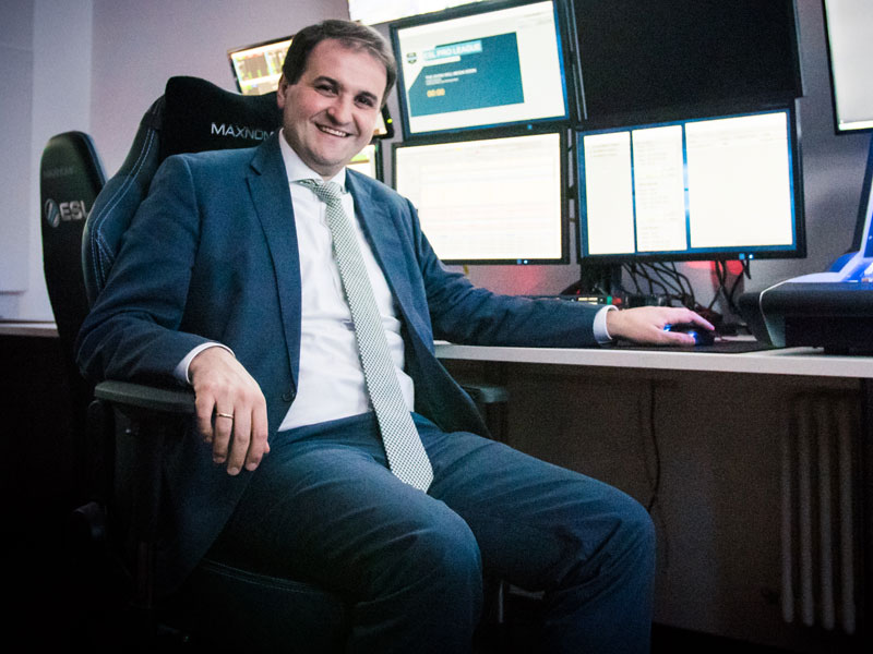 NRW-Staatssekretär Liminski hat große Pläne für den eSport.