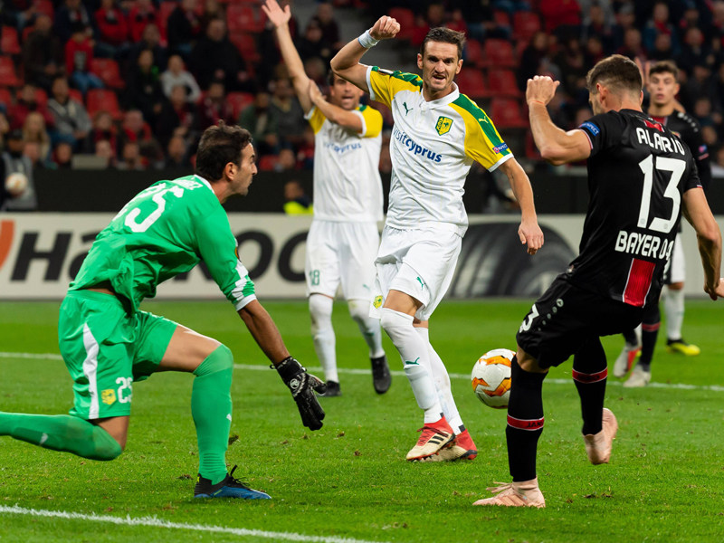 Jokerglück: Lucas Alario (re.) trifft zum 2:1.