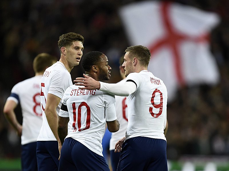 Gedankenblitz Mit Jamie Vardy Videobeweis Und Lorenzo Insigne Tor Testspiele Vor Der Wm 2018 Kicker