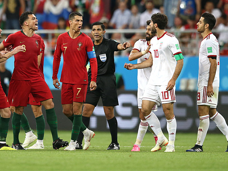 Viel Redebedarf beim Remis gegen den Iran: Pepe und Cristiano Ronaldo (v.li.).