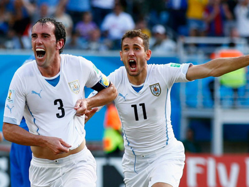 "Schulterte" die Celeste in die nächste Runde: Verteidiger Diego Godin.