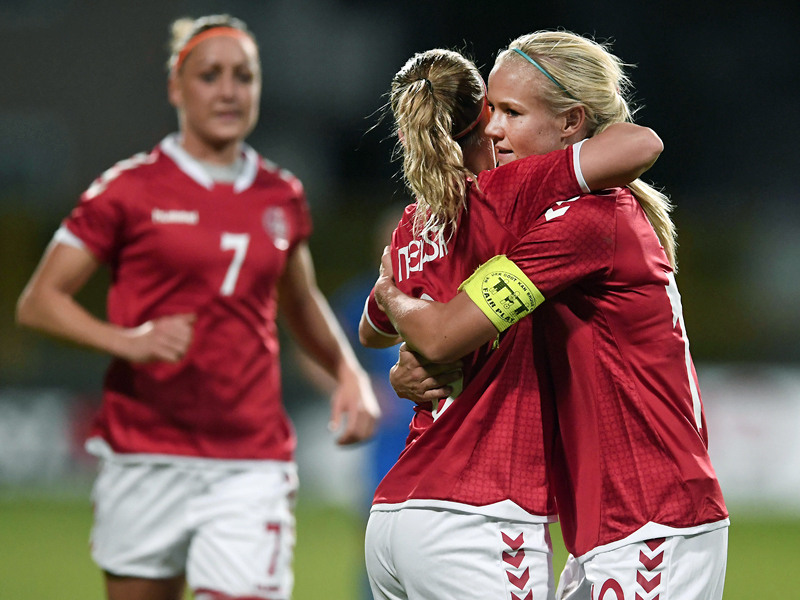 Haben momentan nichts zu bejubeln: Die UEFA hat die dänischen Frauen für ihren Streik bestraft.