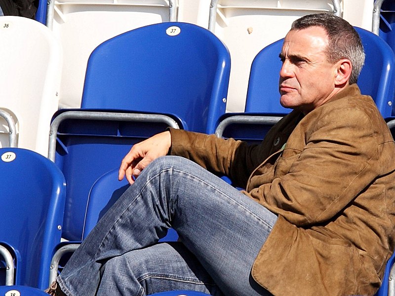 Die Zeit des Wartens hat ein Ende: Wolfgang Frank ist neuer Trainer bei Carl Zeiss Jena.