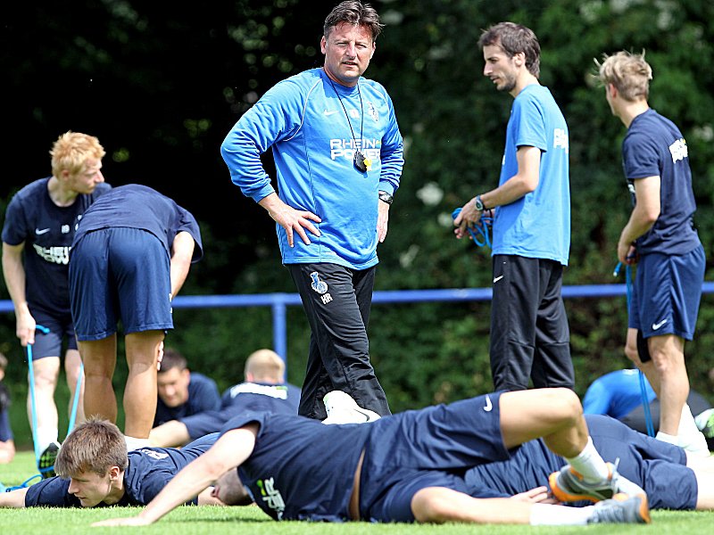 Nicht dabei beim Neustart: Trainer Kosta Runjaic verlässt den MSV.
