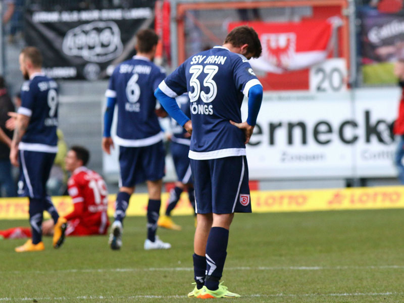 Resignation statt Befreiung: Der SSV Jahn konnte einen guten Jahresstart in Cottbus nicht vergolden.
