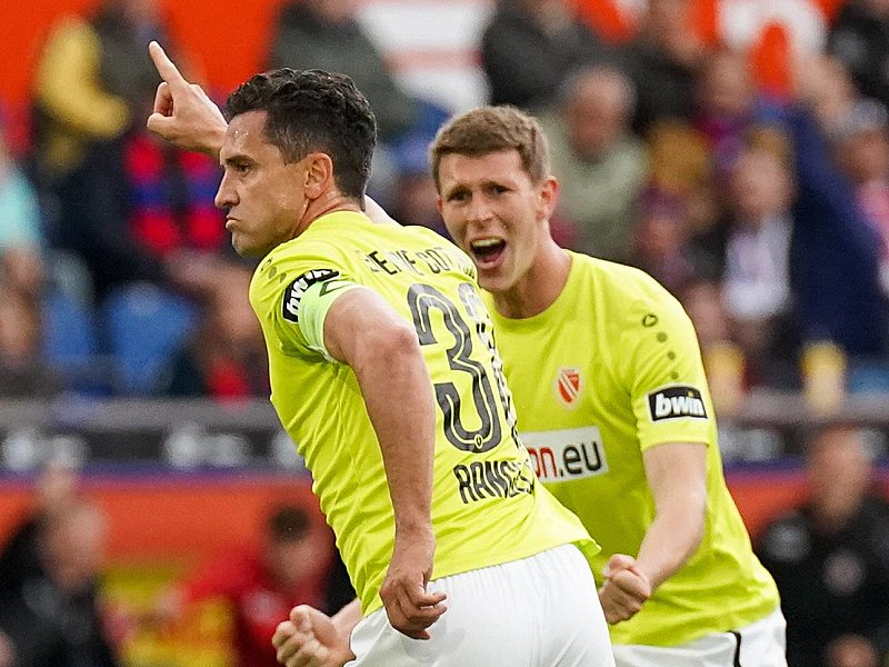 Doppelpacker: Cottbus' Dimitar Rangelov avancierte mit zwei Treffern gegen Uerdingen zum Matchwinner.