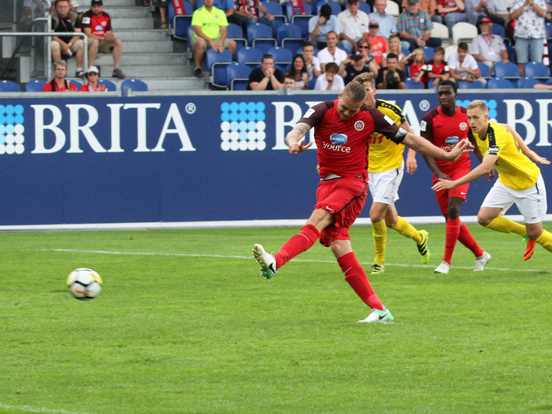 Der Punch in der 89. Minute: Steven Ruprecht gleicht zum 1:1 aus.