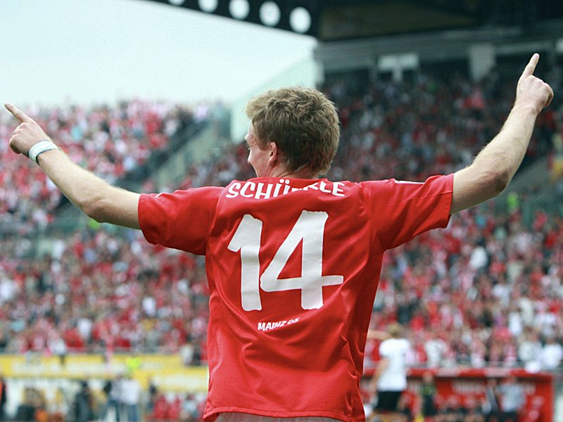 Sein Abschied naht: André Schürrle trägt ab Sommer 2011 das Trikot von Bayer Leverkusen.