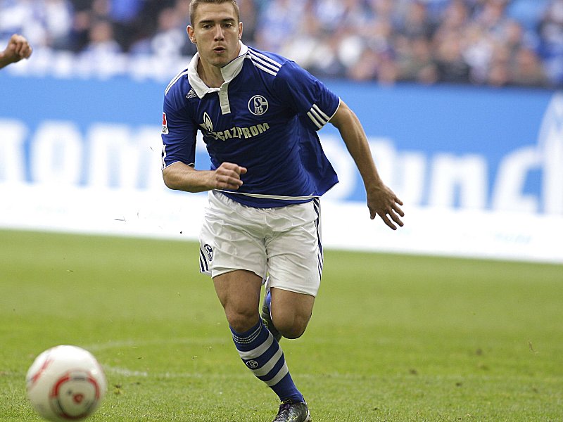 Erik Jendrisek verlässt Schalke und stürmt ab sofort für den SC Freiburg.