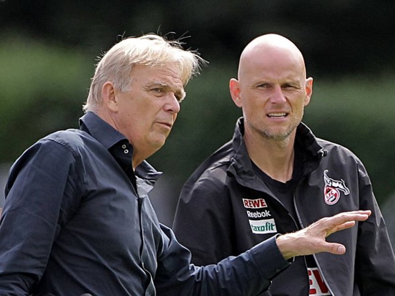 Stehen noch dicht beieinander: Sportdirektor Volker Finke und Trainer Stale Solbakken.