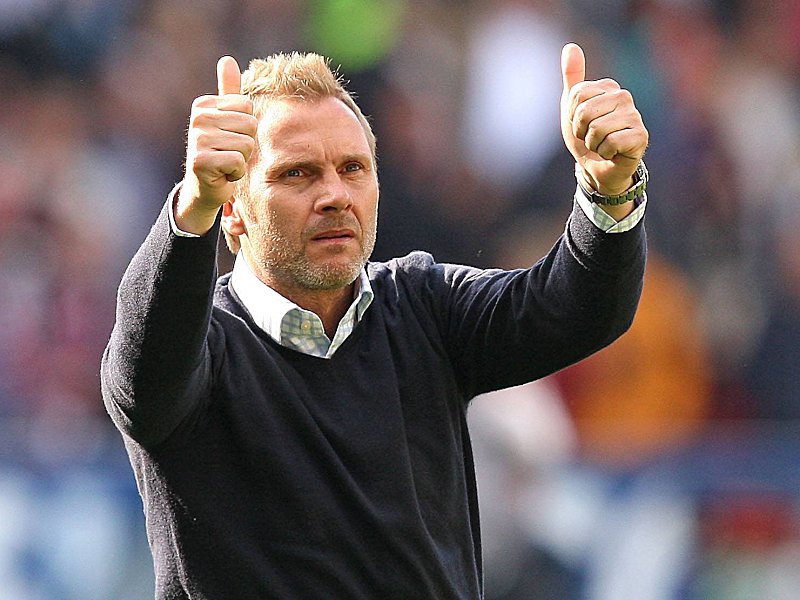 Nach einer Horrorsaison fordert HSV-Coach neue Spieler und eine andere Mentalität.