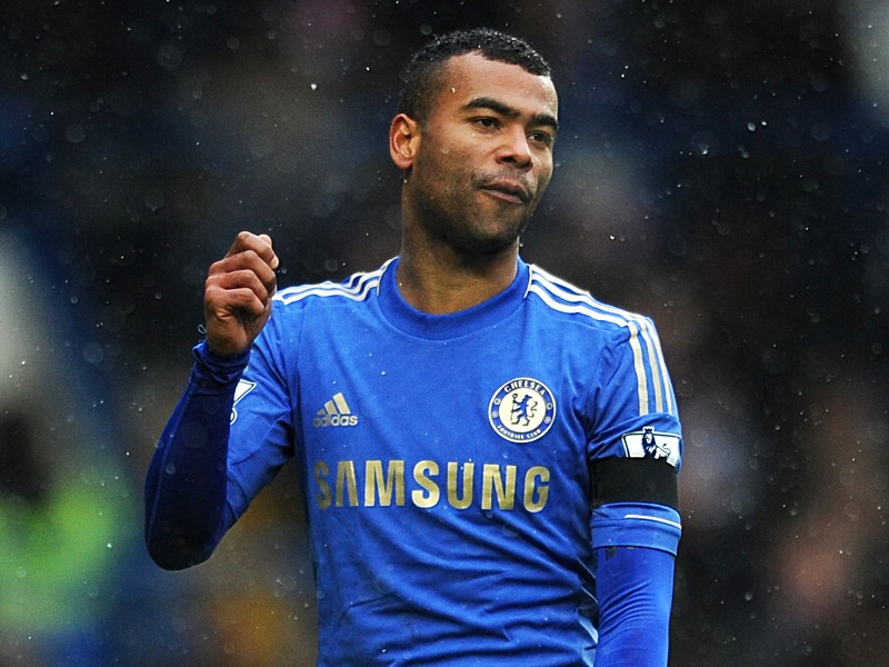 Bleibt den Blues treu: Ashley Cole wird beim FC Chelsea verlängern.