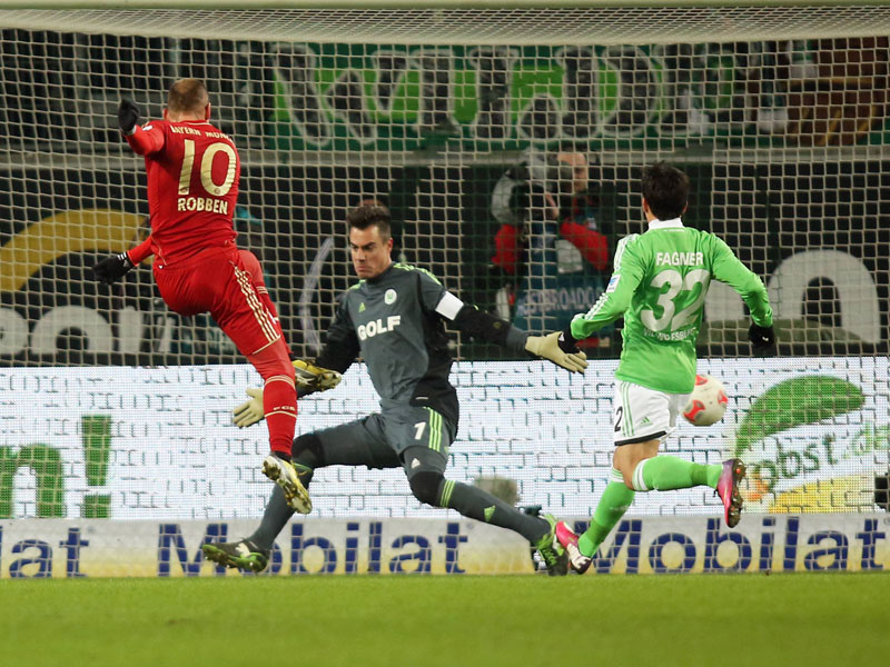 Ein Schuss Wut: Arjen Robben wuchtet das Leder zum 2:0 in die Maschen.