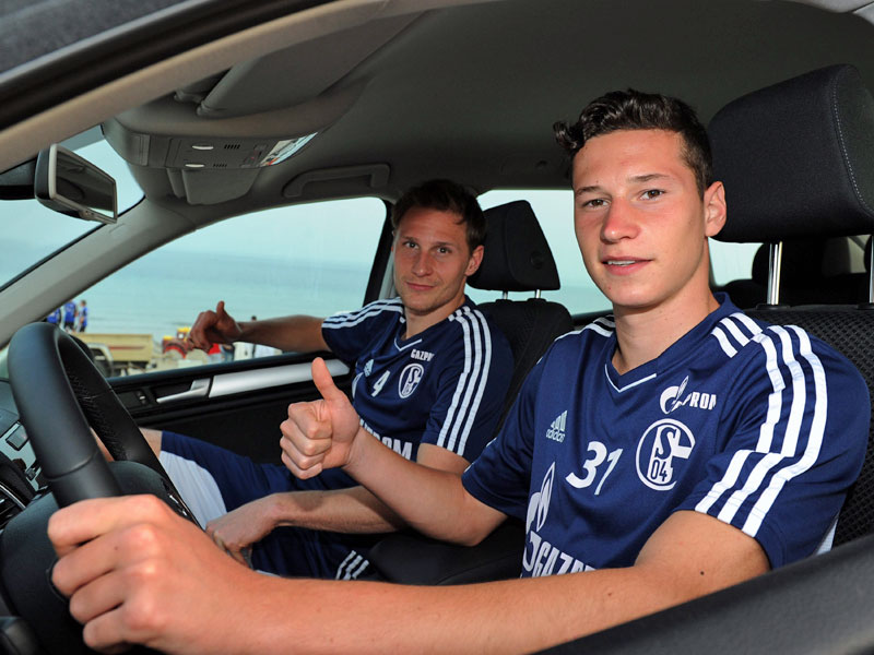 Können Vollgas geben: Benedikt Höwedes und Julian Draxler (re.) sind gegen Hoffenheim an Bord.