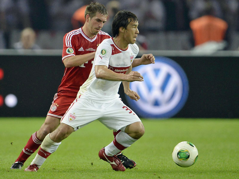 Auf zu neuen Ufern: Shinji Okazaki (r.), hier gegen Bayerns Philipp Lahm, schließt sich dem 1. FSV Mainz 05 an.