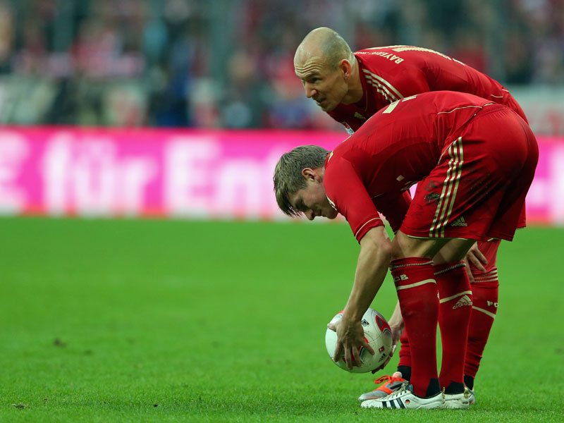 Müssen sich noch ein bisschen gedulden: Die Bayern-Profis Arjen Robben und Toni Kroos (vorne).