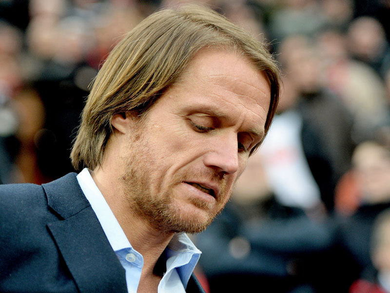 Dritte 1:2-Pleite in Folge: VfB-Coach Thomas Schneider ist davon natürlich nicht begeistert.