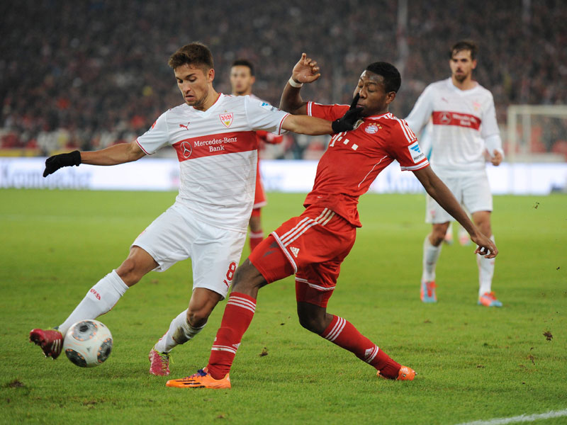Ohne Berührungsängste: VfB-Sechser Moritz Leitner behauptet sich gegen David Alaba beim 1:2 gegen die Bayern.