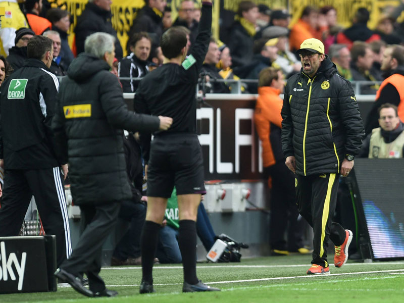 Verhielt sich laut Schiedsrichter Deniz Aytekin "mehrfach unflätig": BVB-Trainer Jürgen Klopp.