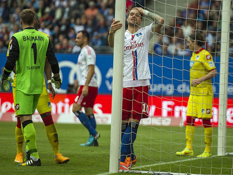 Pech im Abschluss: Lasogga traf nur die Latte.