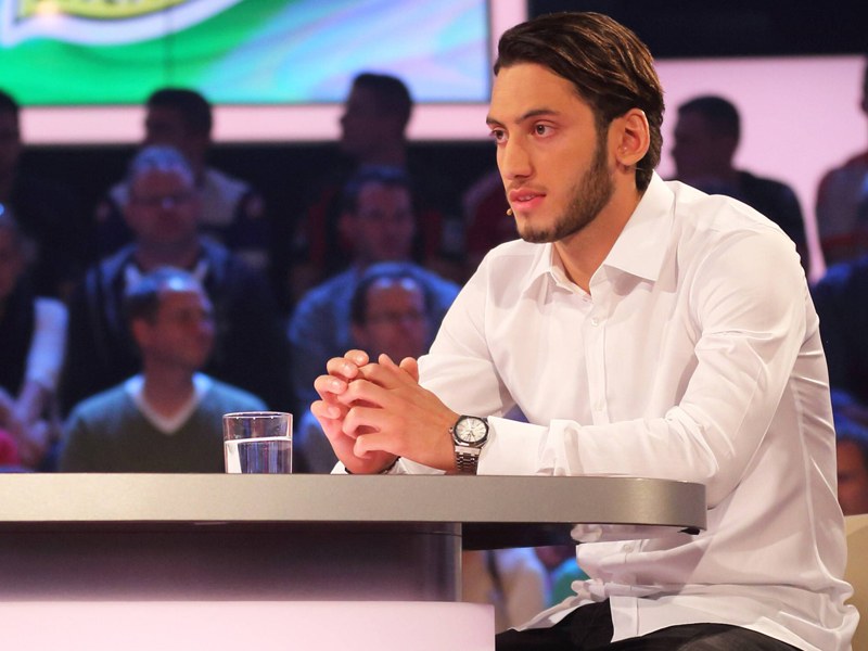 Äußerte sich im ZDF-Sportstudio zum Fall Gökhan Töre: Hakan Calhanoglu.