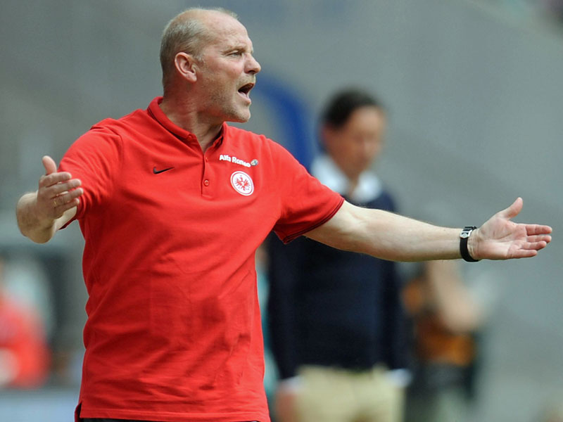 Fühlt sich hintergangen und hört auf: Eintracht-Trainer Thomas Schaaf trat zurück.