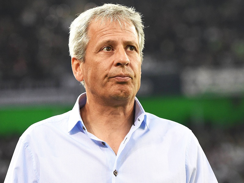 "Manchmal ist es dunkel, manchmal kommt ein wenig Licht": Gladbachs Trainer Lucien Favre.