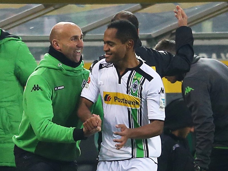 Grippe auskuriert? Gladbachs Trainer Andre Schubert hofft auf einen Einsatz von Angreifer Raffael.