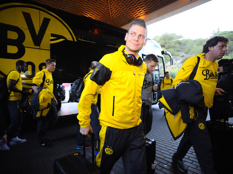 Lukasz Piszczek bei der Ankunft in La Manga im Januar 2015. Nächstes Jahr fliegt der BVB nach Dubai.