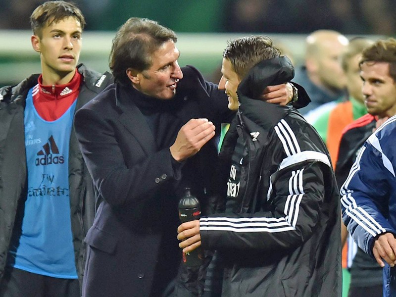 "Gut gemacht, Ivo!" Bruno Labbadia gratuliert seinem Führungstorschützen Ivo Ilicevic.