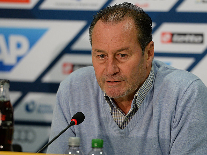 "Der Knurrer ist nicht mehr da": Huub Stevens am Mittwoch auf der Pressekonferenz der TSG Hoffenheim.