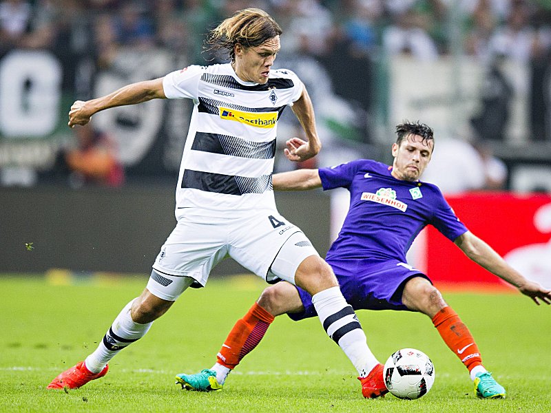 Jannik Vestergaard gegen Zlatko Junuzovic