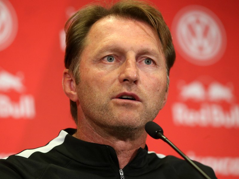 Gegen Play-offs in der Bundesliga: Leipzigs Coach Ralph Hasenhüttl.