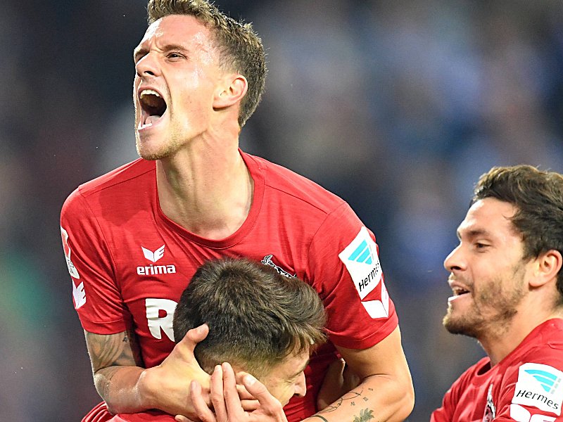 Höhenflug: Simon Zoller, Salih Özcan und Jonas Hector (v.li.).