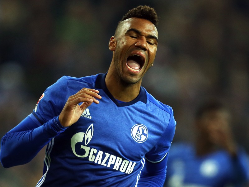 Jubelschrei: Schalkes Angreifer Eric Maxim Choupo-Moting feiert seinen Führungstreffer.