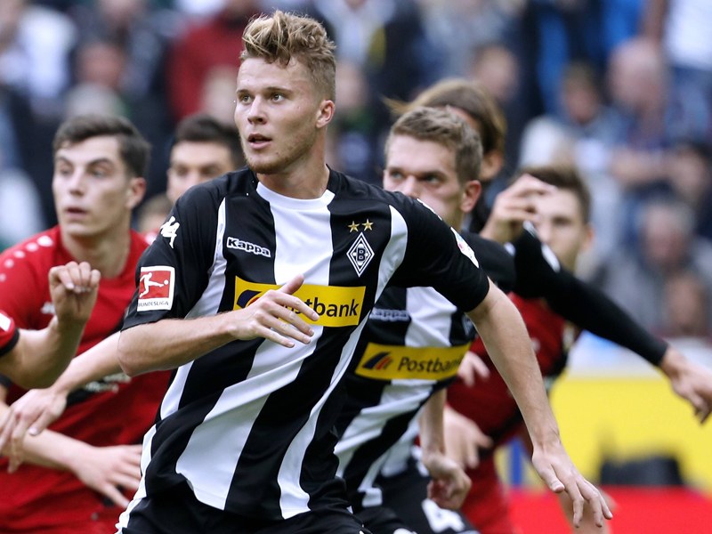 Kann rechts und innen in der Kette spielen: Mönchengladbachs Verteidiger Nico Elvedi.