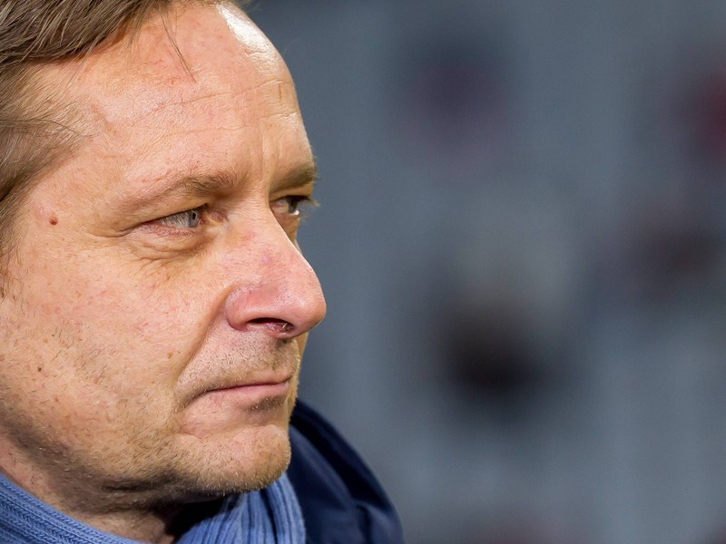 Horst Heldt und der 1. FC Köln - zu diesem geplatzten Wechsel kommen immer mehr Details ans Licht.