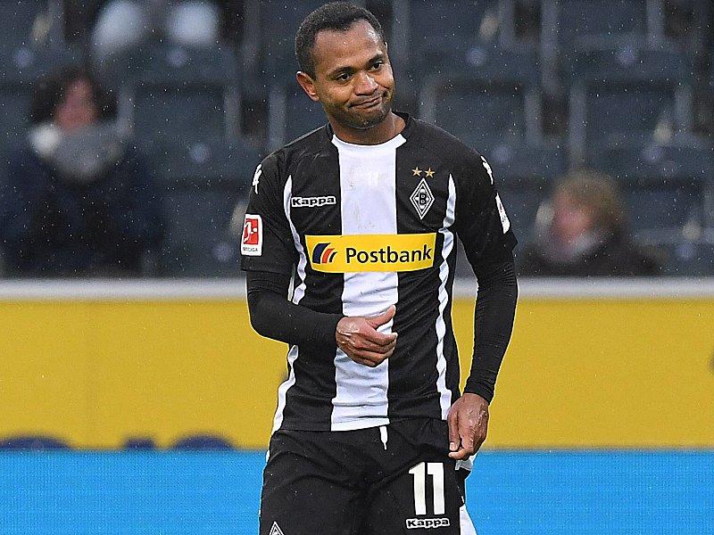 Es reicht nicht fürs Comeback: Raffael schaut weiter zu.