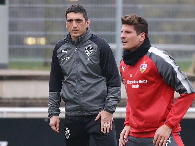 Vfb Stuttgart Tayfun Korkut Macht Mario Gomez Mut Hinsichtlich Einer Nominierung Durch Joachim Low Kicker