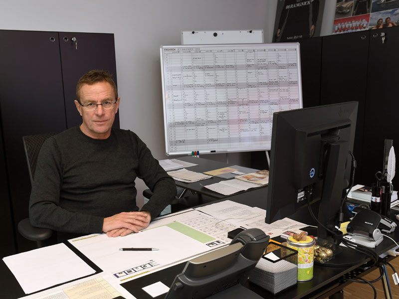 Ralf Rangnick in seinem Büro