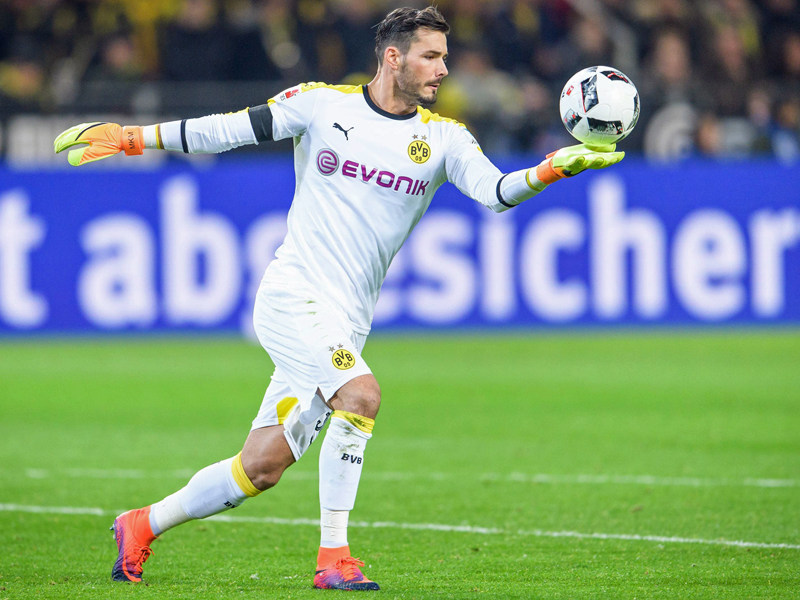 Fällt etwa acht Wochen aus: BVB-Keeper Roman Bürki.
